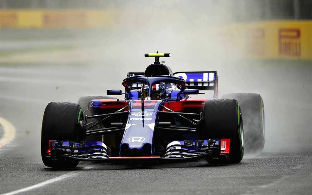 红牛二队STR13赛车参加2018年澳大利亚大奖赛周六练习