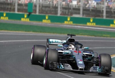 刘易斯·汉密尔顿获得2018年澳大利亚大奖赛杆位