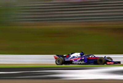 红牛二队STR13赛车参加2018年日本大奖赛排位赛
