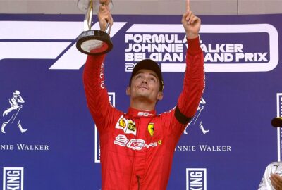 夏尔·勒克莱尔在比利时站领奖台庆祝F1生涯首胜