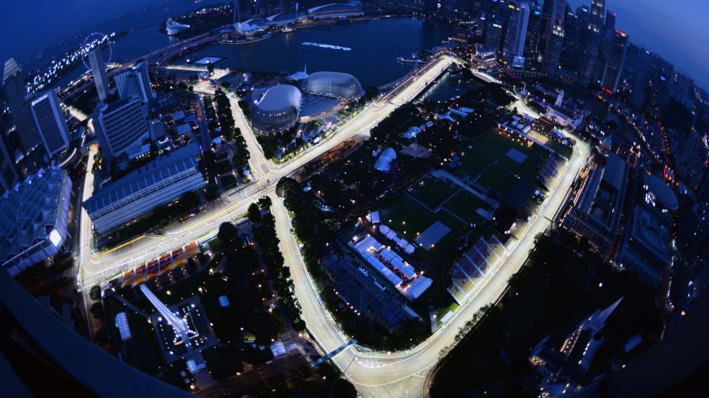 新加坡滨海湾街道赛道夜景