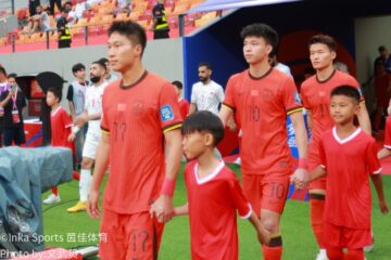 中国队进攻射门