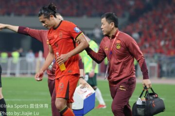 中国队球员控球组织
