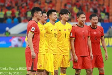 世预赛比赛对抗场面