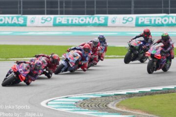 MotoGP马来西亚站多车弯道混战