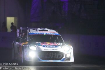 福特Puma Rally1夜赛疾驰