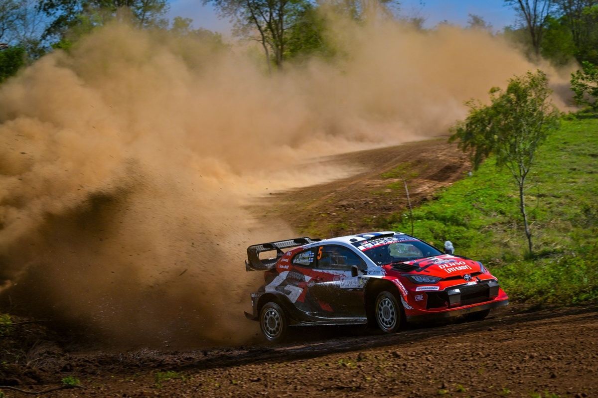 帕亚里驾驶丰田GR Yaris Rally1征战巴拉圭拉力赛