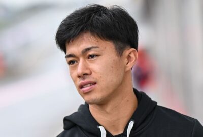小椋蓝在MotoGP奥地利大奖赛围场接受采访