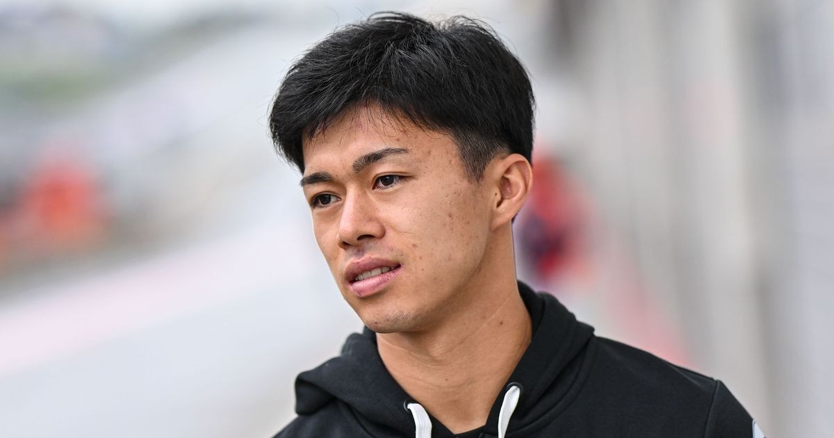 小椋蓝在MotoGP奥地利大奖赛围场接受采访