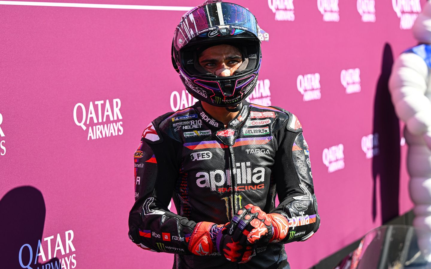 豪尔赫·马丁身着阿普利亚车队比赛服亮相2026年MotoGP奥地利大奖赛