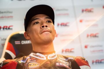 泰国车手颂基亚特·占叻在2025年MotoGP比赛周末接受采访