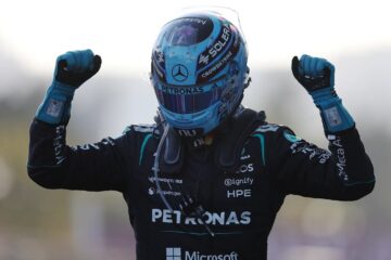 乔治·拉塞尔在2026年F1阿塞拜疆大奖赛夺冠后庆祝