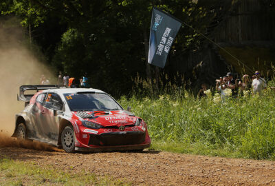 丰田GR Yaris Rally1在爱沙尼亚砂石路的赛事资料图