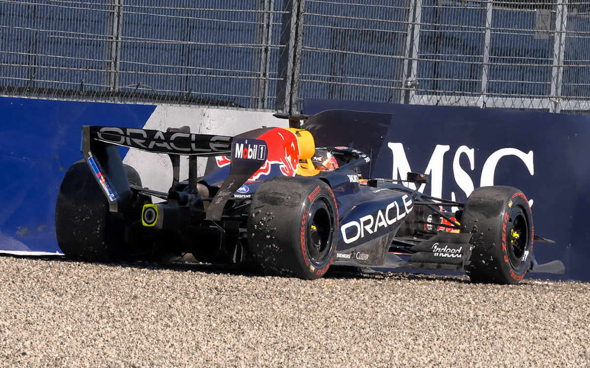 2026年F1奥地利大奖赛排位赛,维斯塔潘在Q3撞上护栏