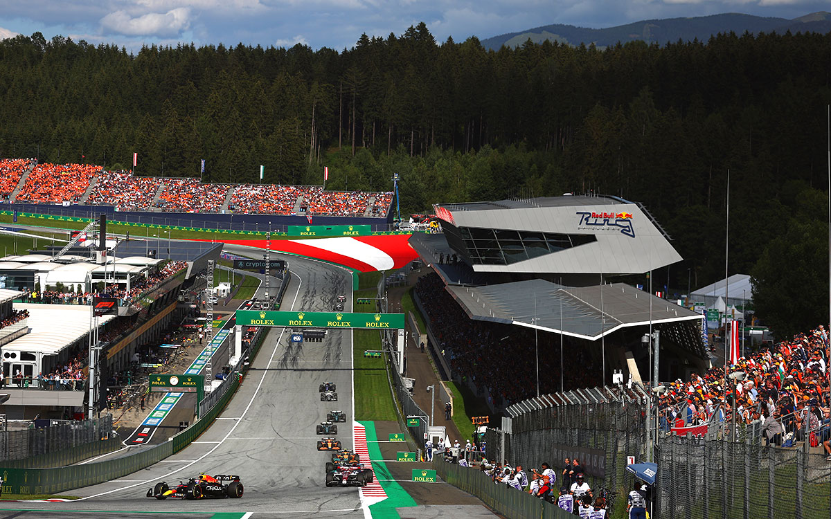 2022年F1奥地利大奖赛冲刺赛，红牛环赛道大直道