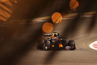 2021年F1巴林大奖赛排位赛，出战排位的红牛车手马克斯·维斯塔潘