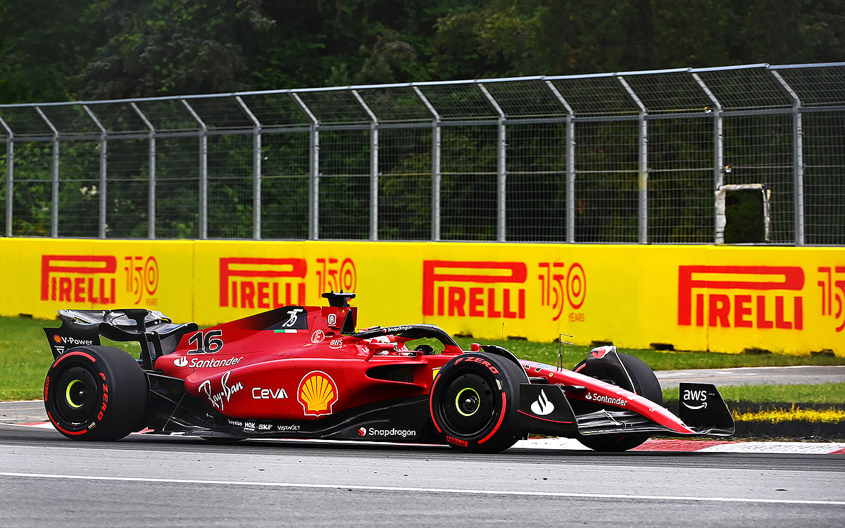 2022年F1加拿大大奖赛,勒克莱尔驾驶法拉利F1-75在维伦纽夫赛道行驶