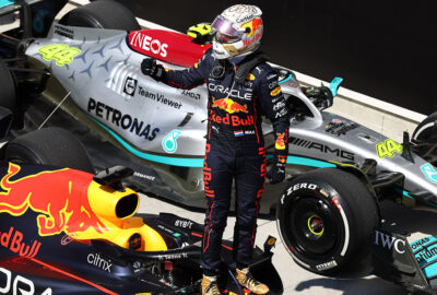 2022年F1加拿大大奖赛正赛，站上红牛RB18挥拳庆祝的维斯塔潘