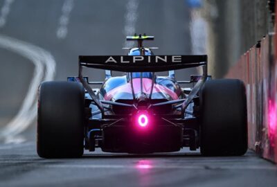 科拉平托驾驶阿尔派赛车参加2026年巴库站排位赛