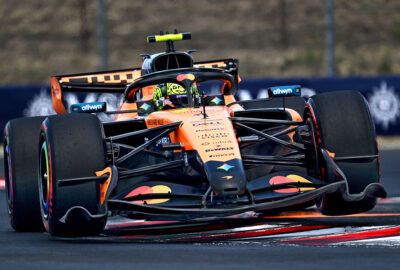 2026年F1匈牙利大奖赛三练，诺里斯驾驶迈凯伦压过亨格罗林赛道路肩