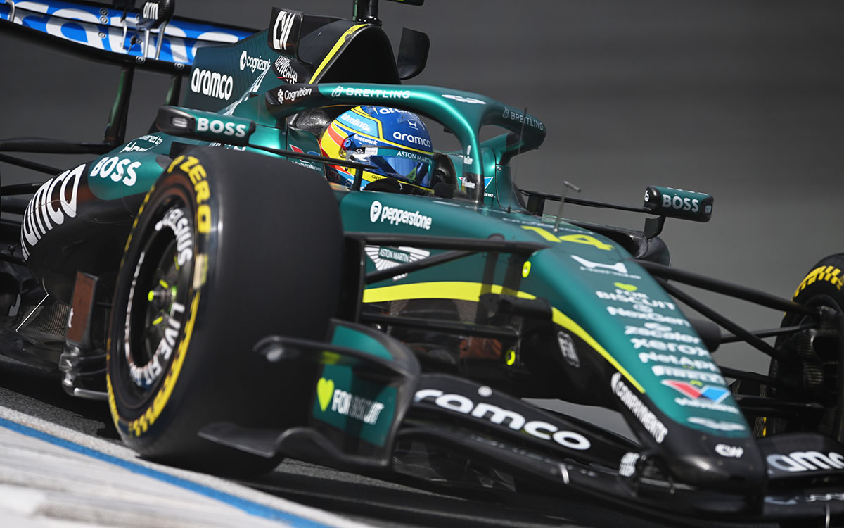 2026年F1荷兰大奖赛一练,阿隆索驾驶阿斯顿·马丁在赞德沃特赛道行驶