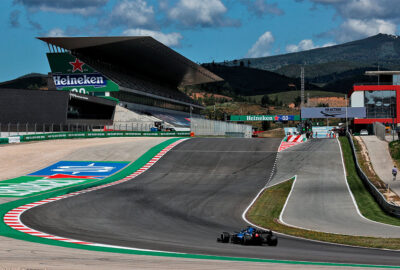 2021年F1葡萄牙大奖赛二练，在阿尔加维赛道行驶的阿尔派A521