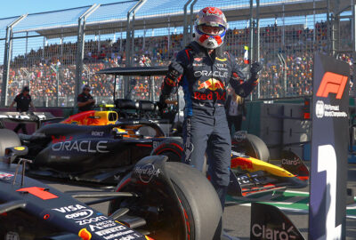 2024年F1澳大利亚大奖赛排位赛，维斯塔潘夺得杆位后庆祝