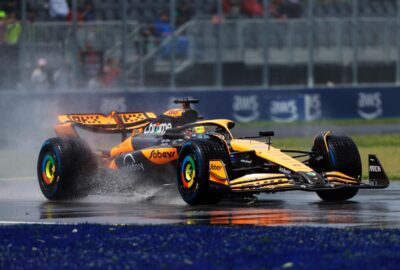 2024年F1加拿大大奖赛一练，诺里斯驾驶迈凯伦赛车在大雨中的吉尔斯·维伦纽夫赛道行驶