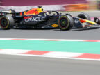 2023年F1匈牙利大奖赛三练，维斯塔潘驾驶红牛RB19赛车使用中性胎在亨格罗林赛道行驶
