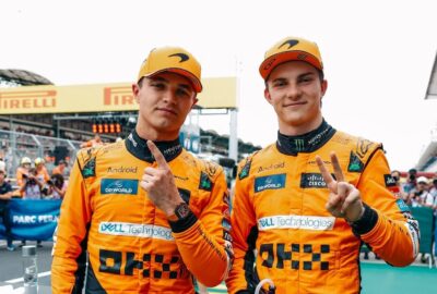 2024年F1匈牙利大奖赛排位赛后 诺里斯与皮亚斯特里庆祝包揽头排发车位