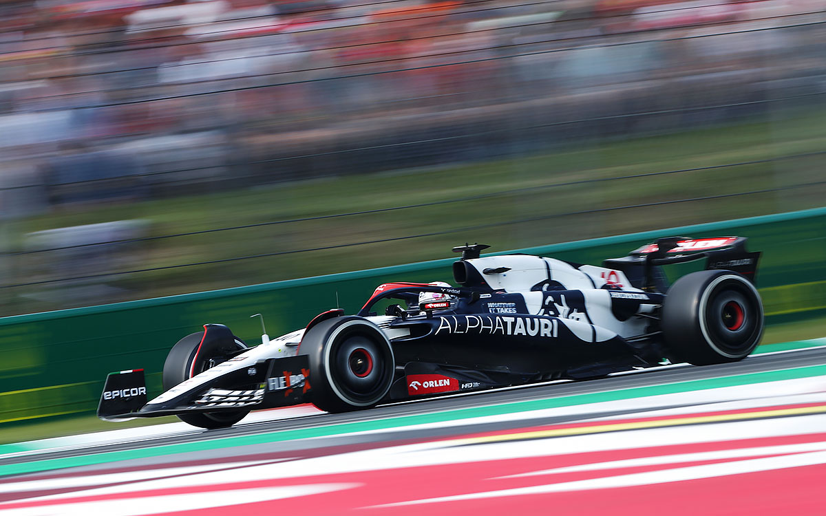 2023年F1意大利大奖赛排位赛Q1,劳森驾驶红牛二队AT04赛车在蒙扎赛道作排位圈