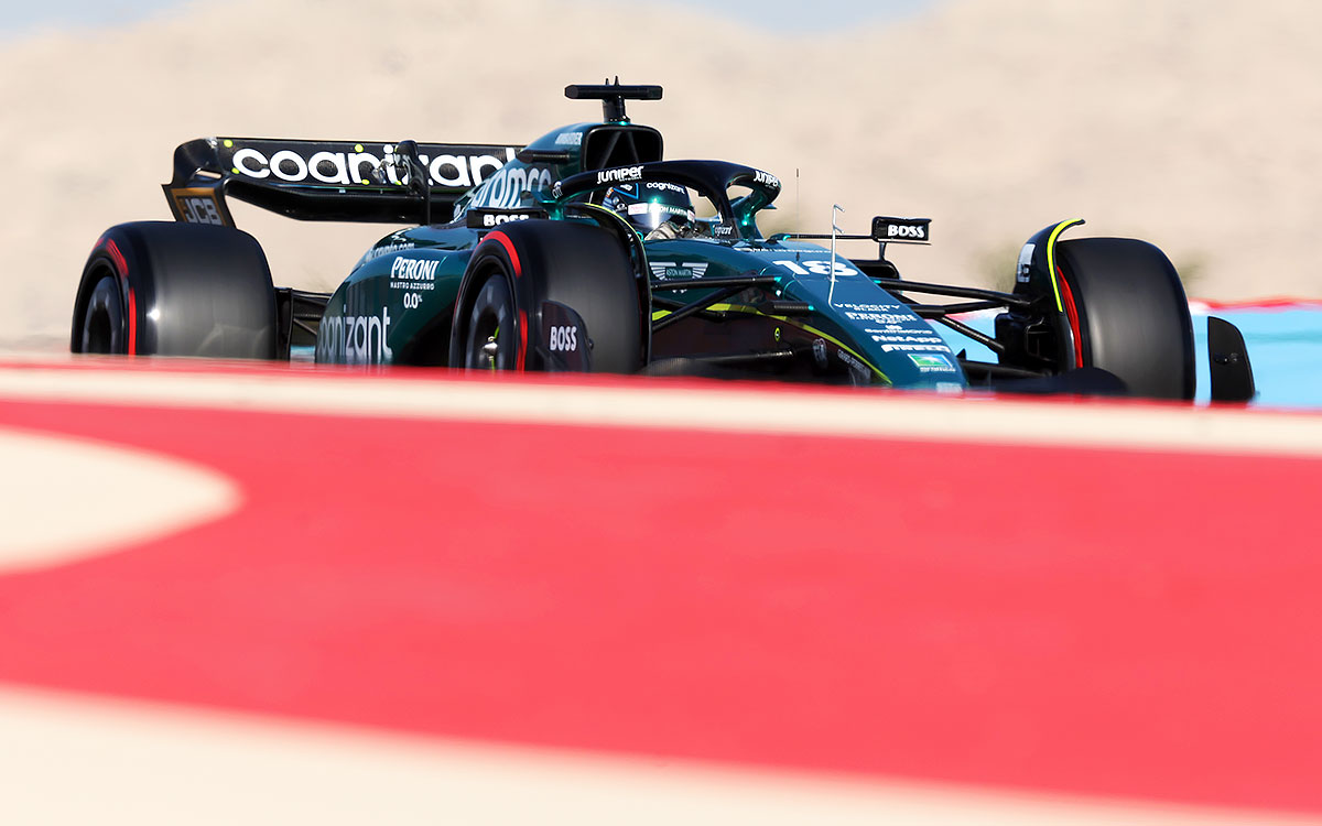 2023年F1巴林大奖赛一练，伤愈复出的斯特罗尔驾驶阿斯顿·马丁AMR23驶上巴林国际赛道