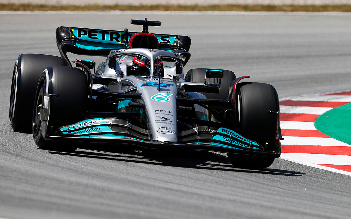 2022年F1西班牙大奖赛，拉塞尔驾驶改良底板的梅赛德斯W13