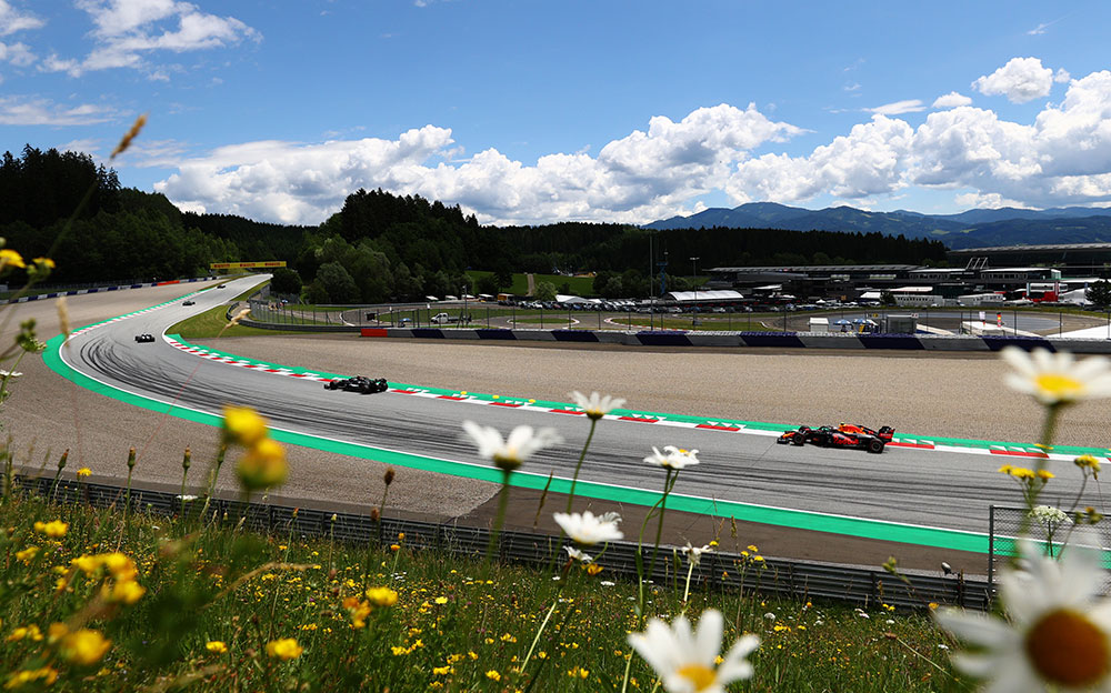 2021年F1第8站施蒂利亚大奖赛三练的比赛场景