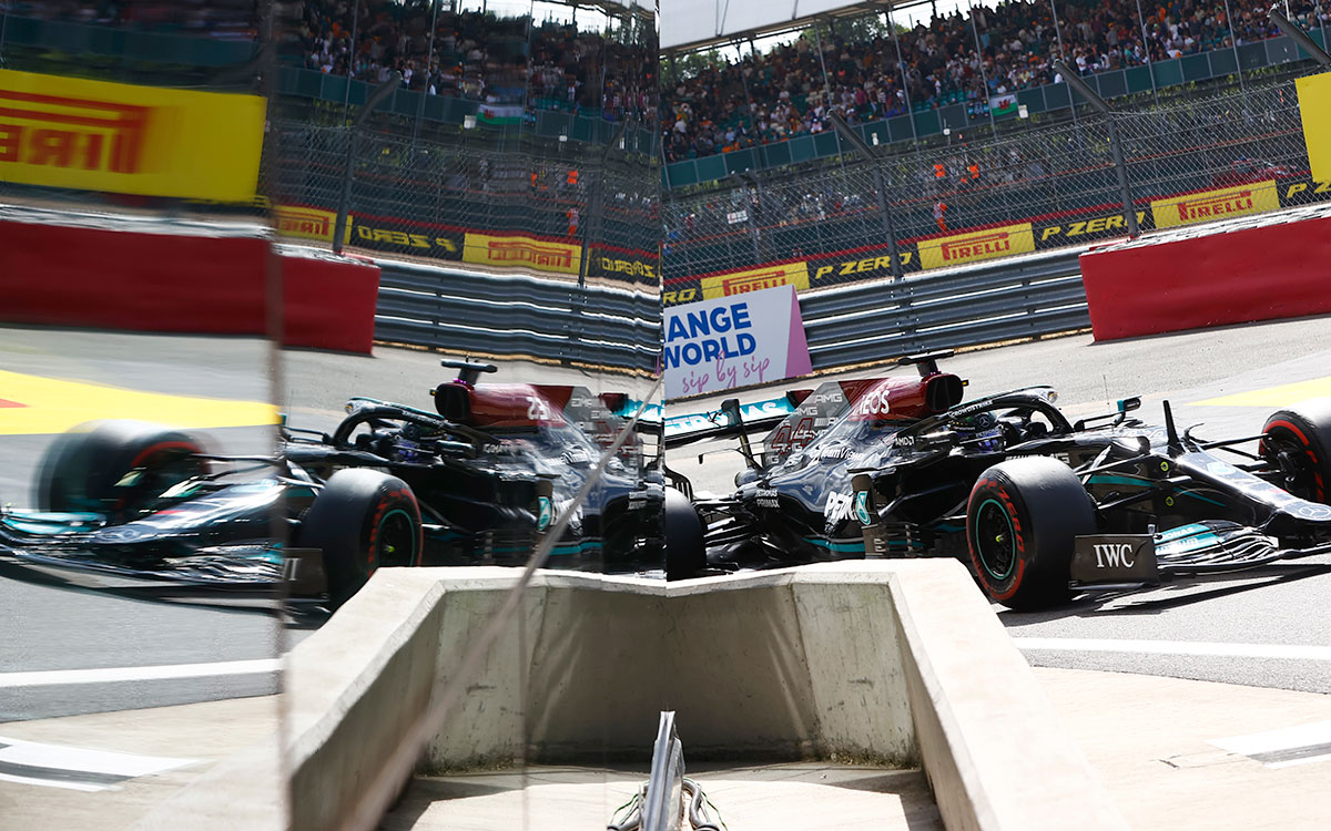 2021年F1英国大奖赛排位赛，驾驶梅赛德斯W12行驶在银石赛道的汉密尔顿