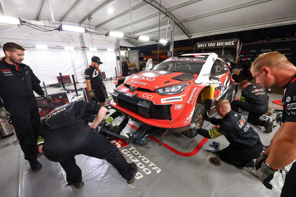 丰田Gazoo Racing车队备战智利拉力赛