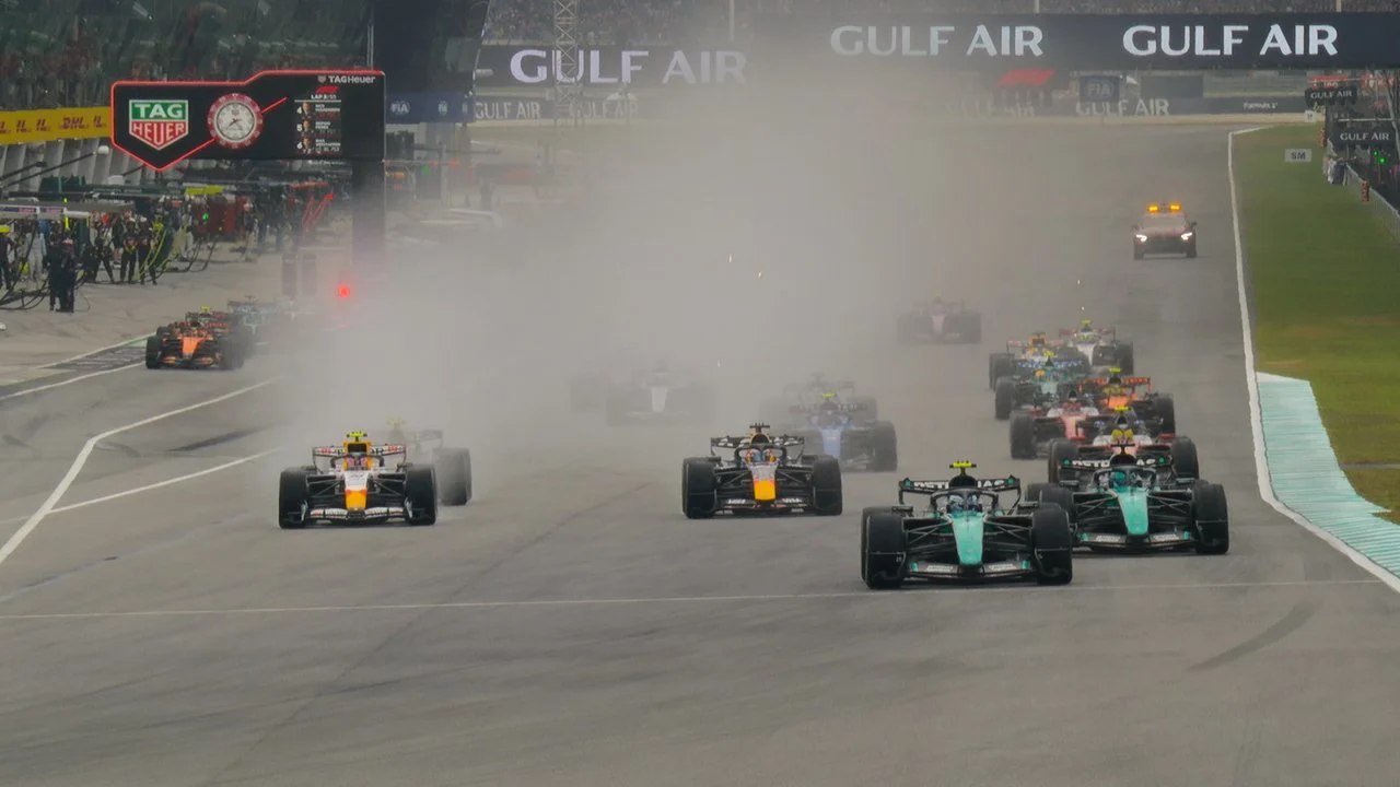 F1官方公布的2026年10月4日雪邦正赛发车画面