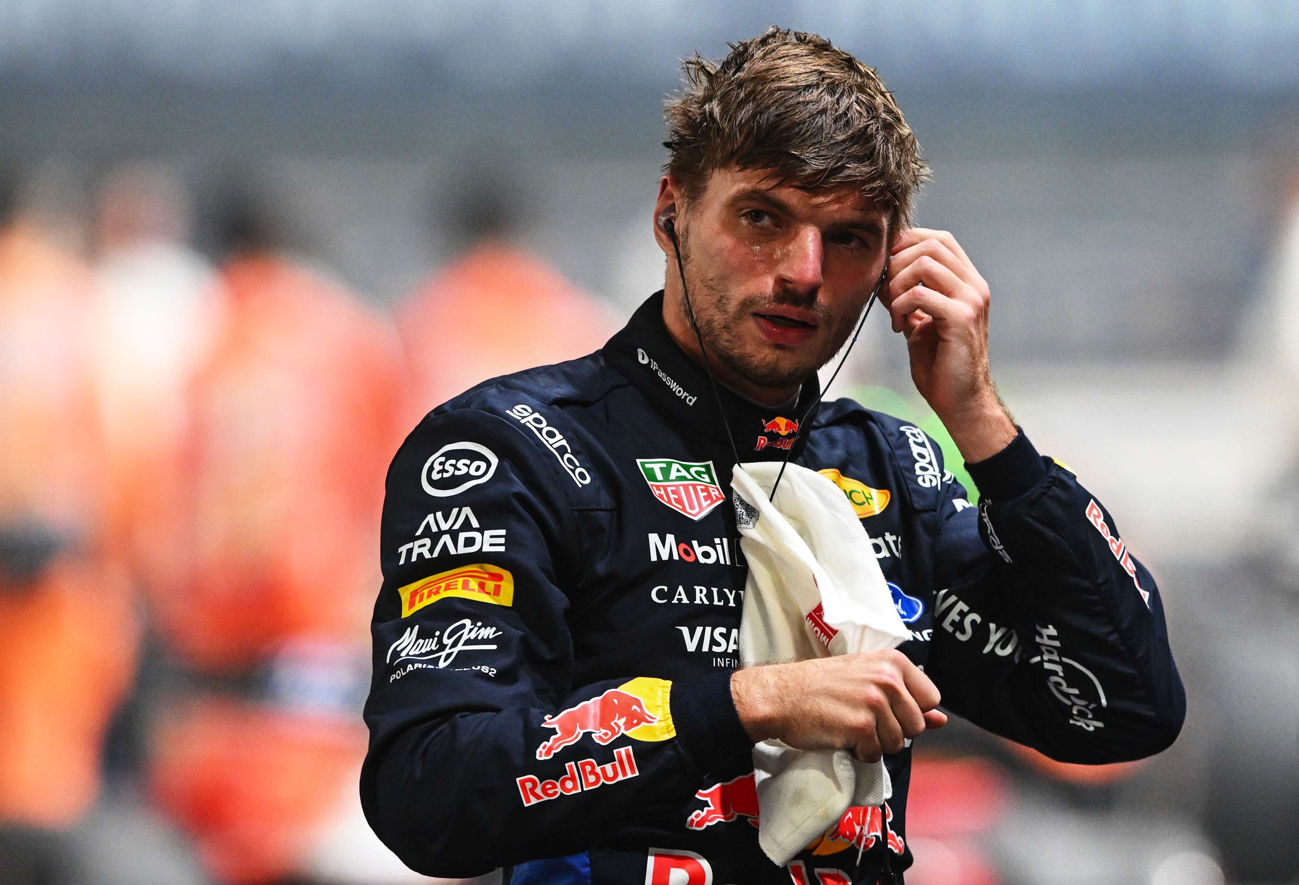 2026年10月9日F1新加坡大奖赛，马克斯·维斯塔潘在冲刺排位赛后。