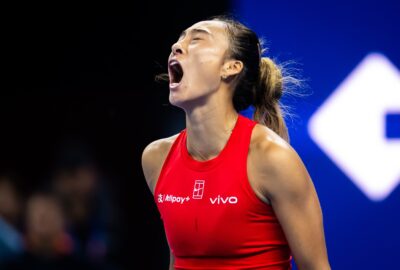 WTA于2026年10月9日发布的中网照片，郑钦文在比赛中庆祝。