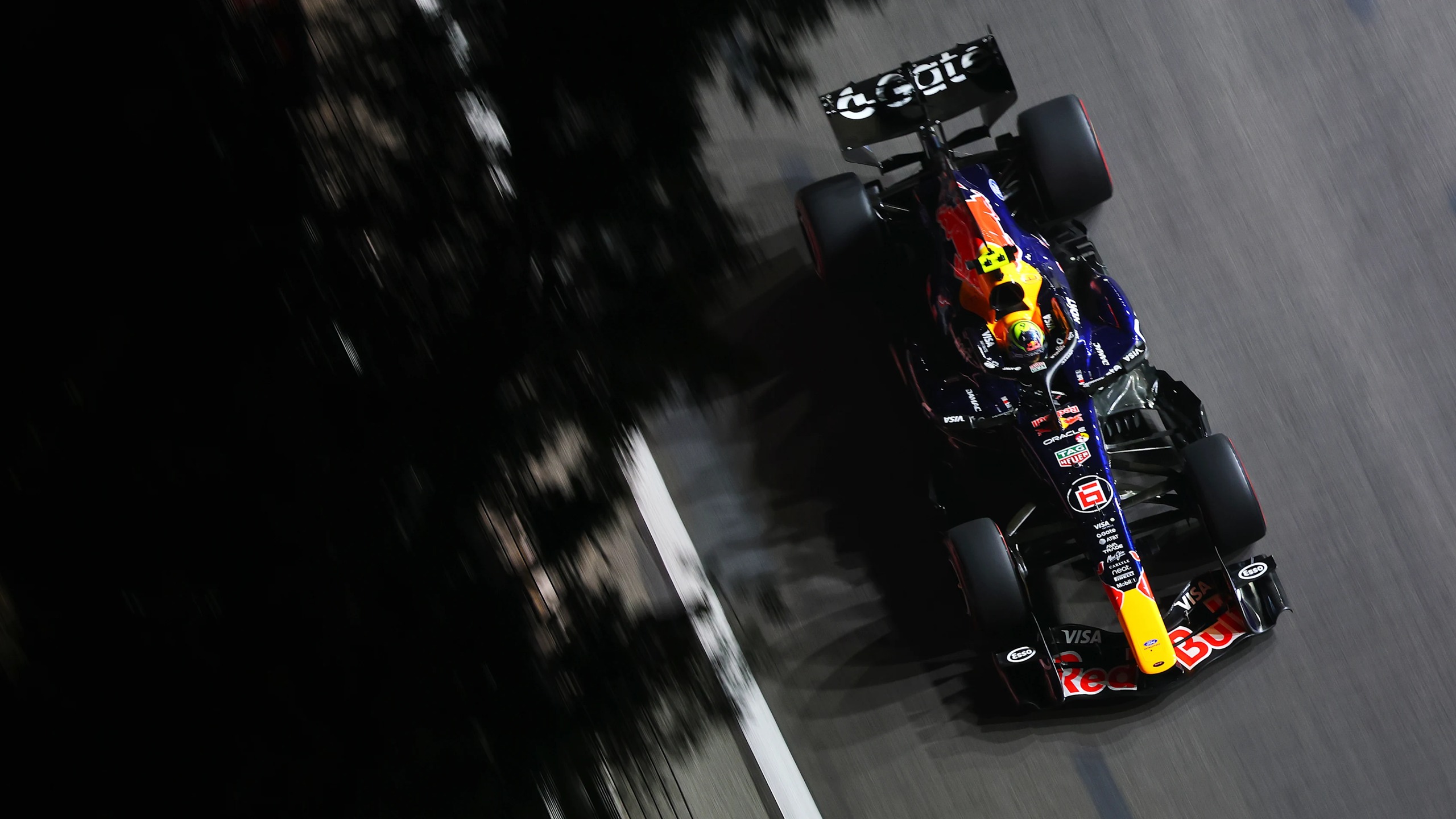 2026年10月9日F1新加坡站练习及冲刺排位日，哈贾尔驾驶6号红牛赛车。