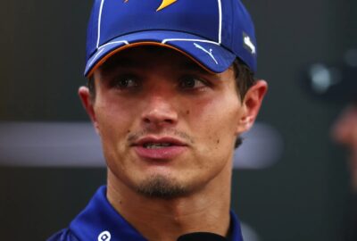 2026年F1新加坡大奖赛期间，诺里斯接受媒体采访。