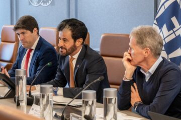 FIA在2026年10月19日世界汽车运动理事会公告配发的会议实拍。