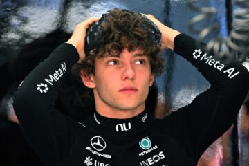 2026年10月23日F1美国站周五，安东内利在梅赛德斯车库。