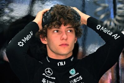 2026年10月23日F1美国站周五，安东内利在梅赛德斯车库。