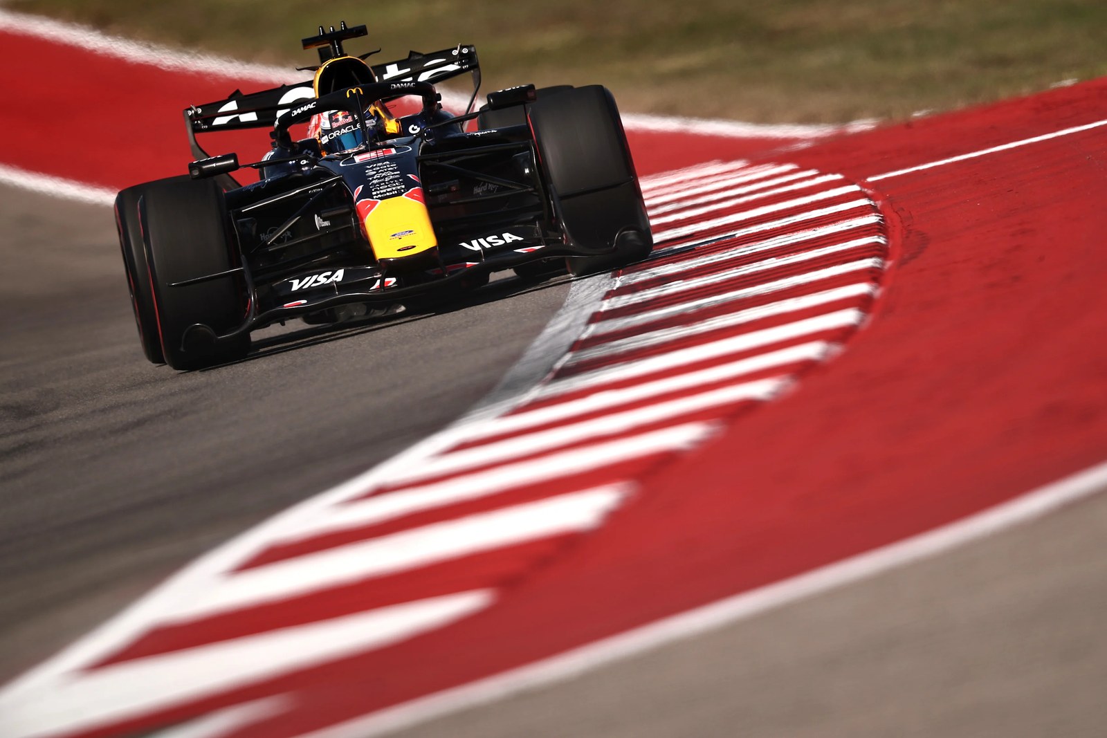 2026年10月23日F1美国站一练，维斯塔潘驾驶3号红牛赛车。