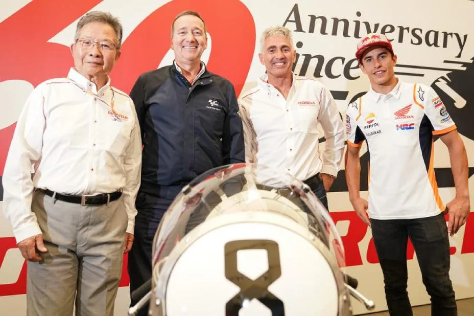 2019年6月28日、アッセンのホンダ参戦60周年行事で、高橋国光、スペンサー、マルケスと並ぶドゥーハン。
