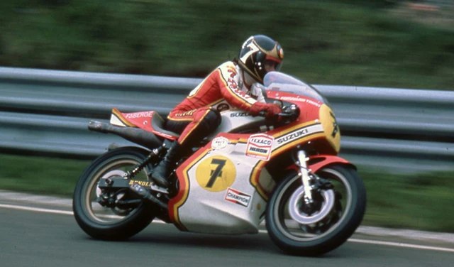 7号車のスズキRG500に乗るバリー・シーン。1970年代の記録写真で、具体的なシーズンと大会は未確認