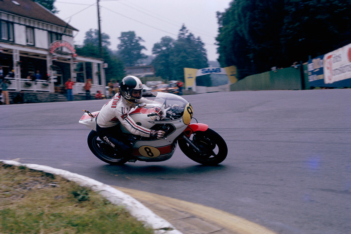 Agostini on the number 8 Yamaha at the 1975 Belgian Grand Prix