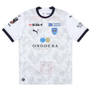 26-27横滨FC客场球衣 正面服装图