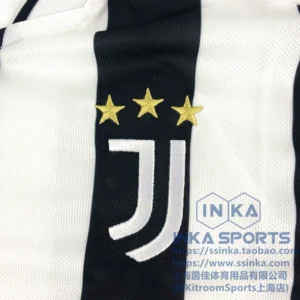 adidas 2021-22尤文图斯主场球迷版球衣 GS1442 — 商品实拍3